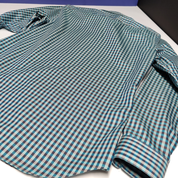 Banana Republic Button Down Men's Medium - Picture 6 of 9